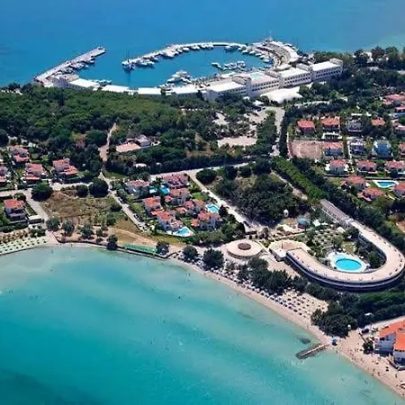 Apartman Dubleks Havuzlu Sifir Daire Çeşme